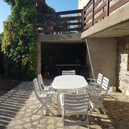 Maison Avec Piscine Обена