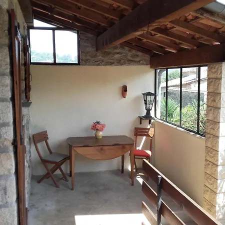 Дом отдыха Maison Avec Piscine Обена